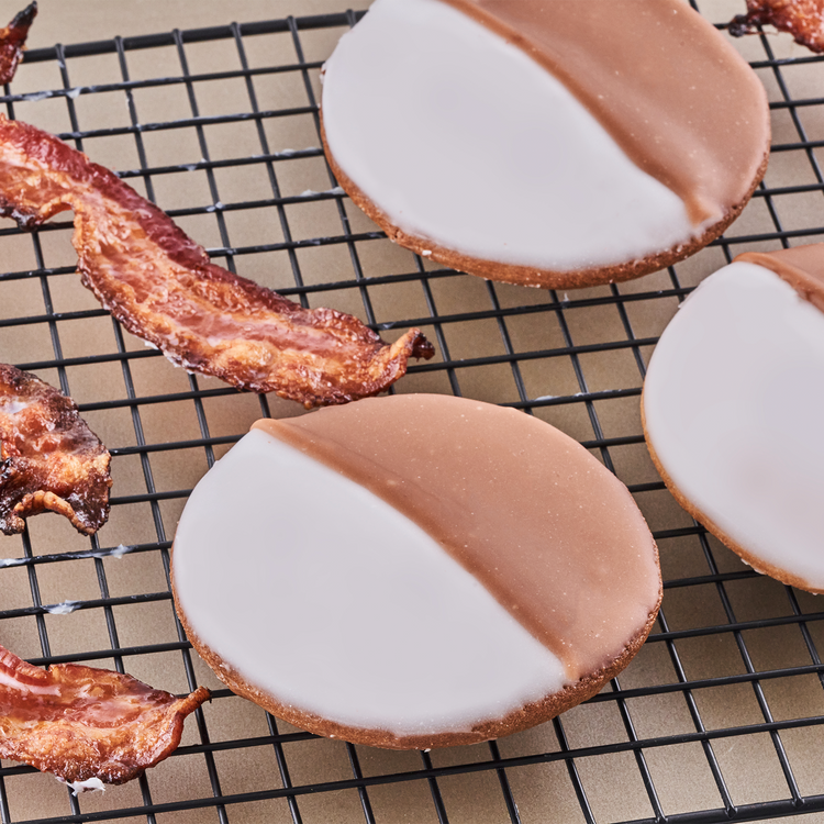 Maple Bacon Black and White Box of 6